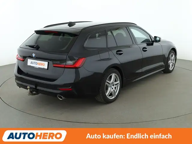 BMW 3 Series view 6