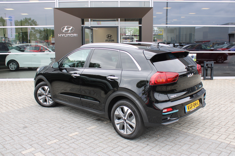 Kia e-Niro ExecutiveLine 64 kWh | Achteruitrijcamera | Apple — photo 5