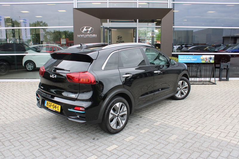 Kia e-Niro ExecutiveLine 64 kWh | Achteruitrijcamera | Apple — photo 2