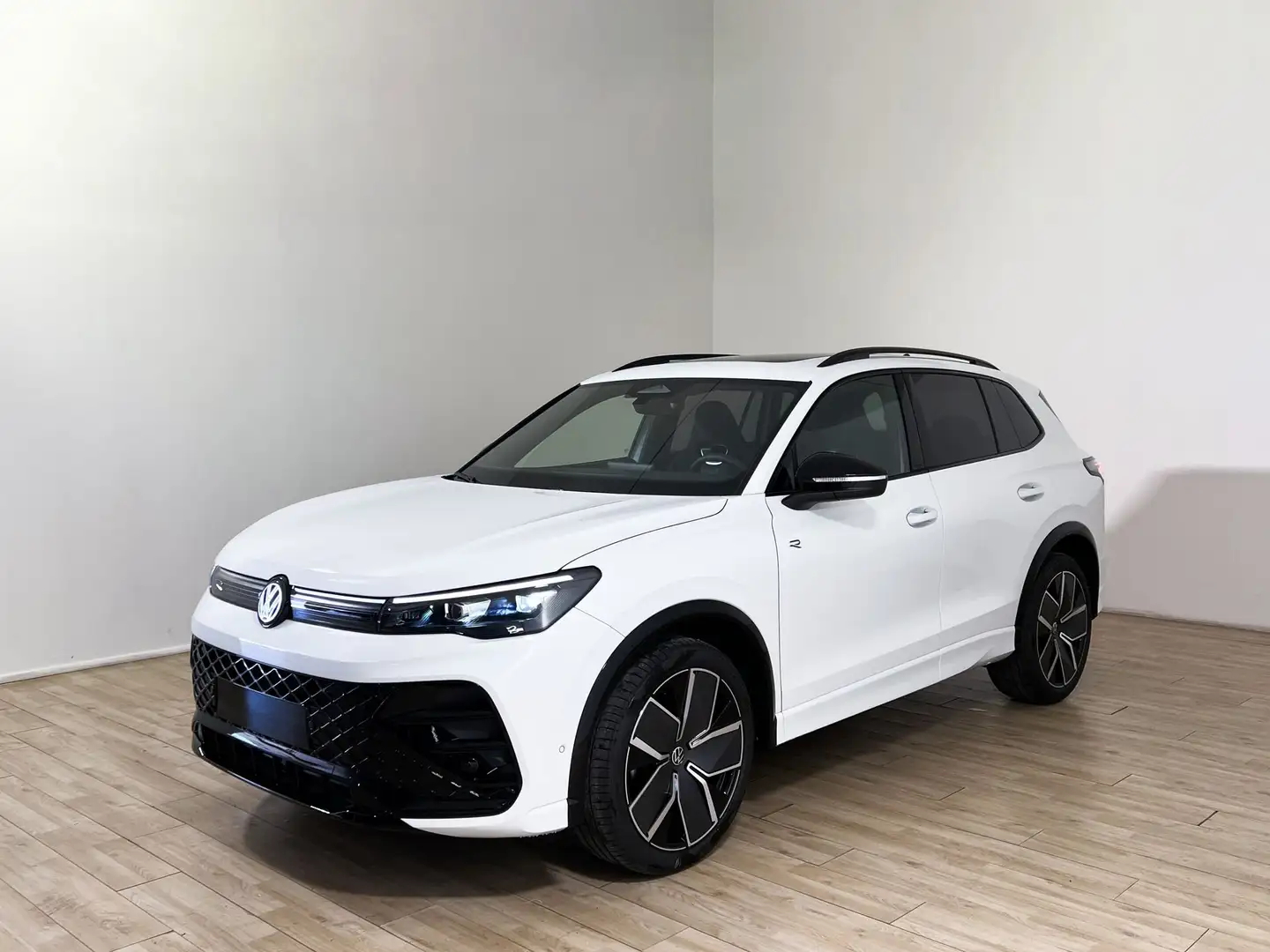 Volkswagen Tiguan Tiguan 2.0 TDI 150 CV DSG R-Line Plus Bianco - 1