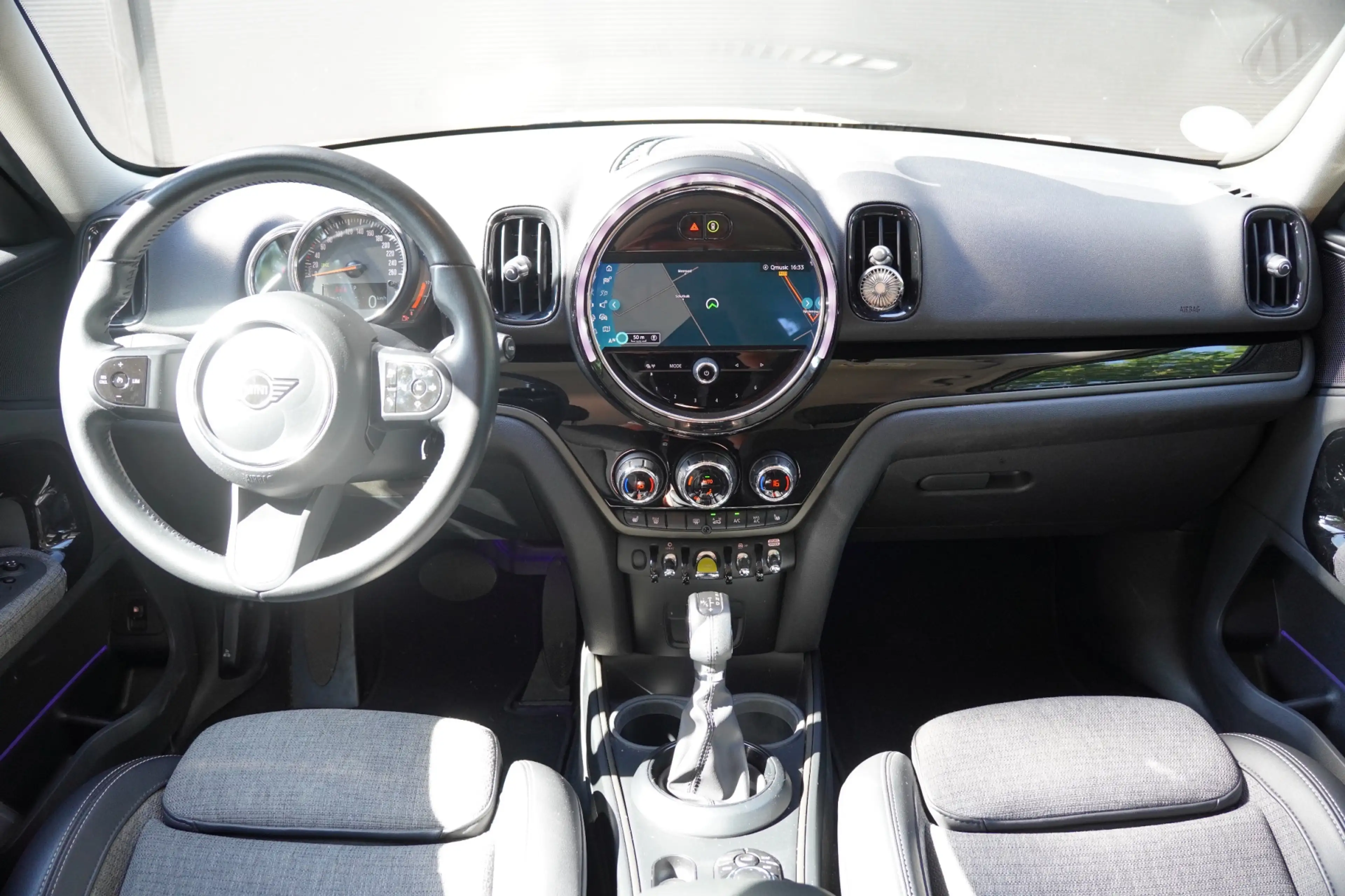 MINI Cooper SE Countryman 1.5 ALL4 Chili / Facelift / Black Pack / Stoelverw — photo 7