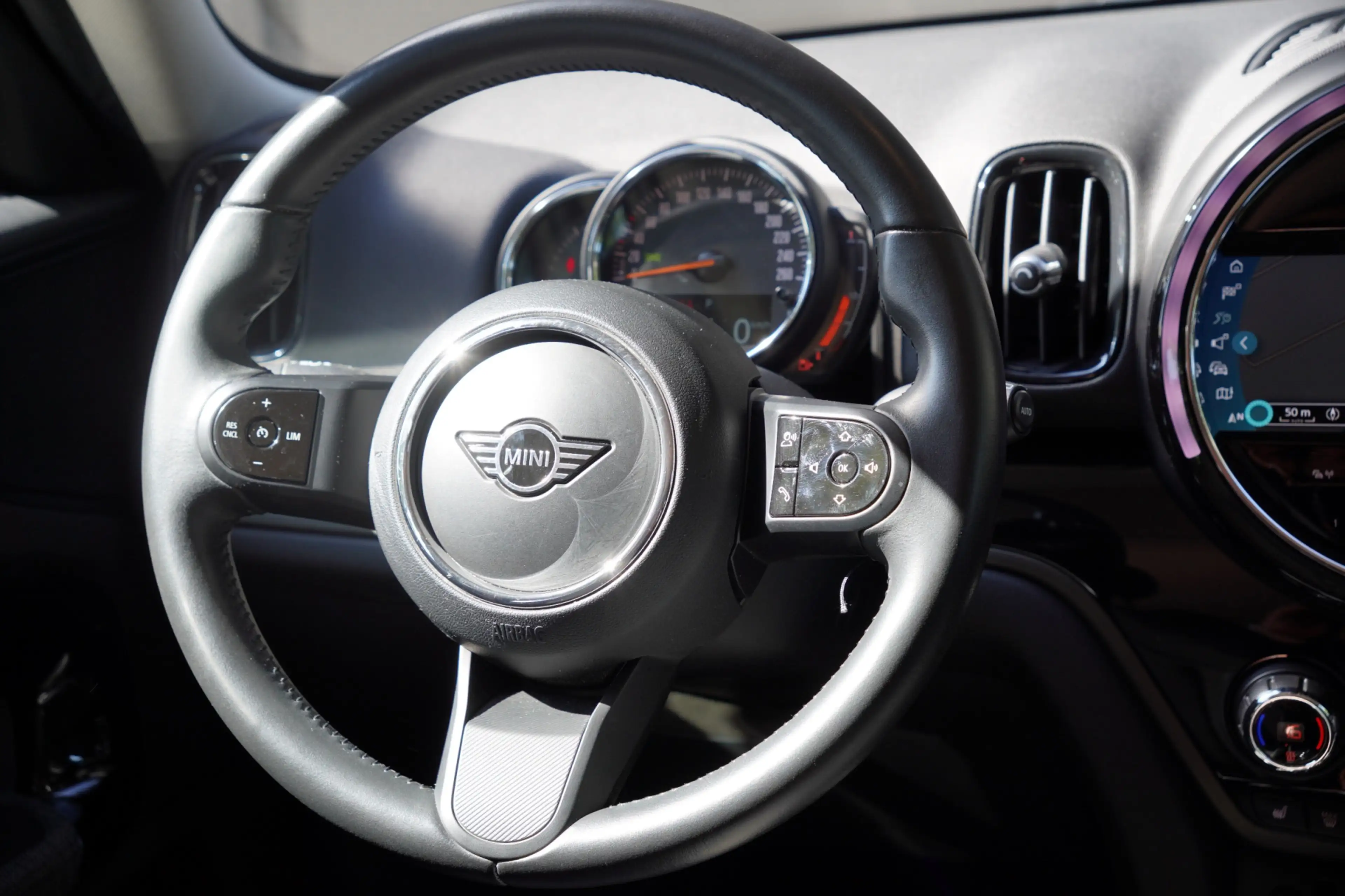 MINI Cooper SE Countryman 1.5 ALL4 Chili / Facelift / Black Pack / Stoelverw — photo 9