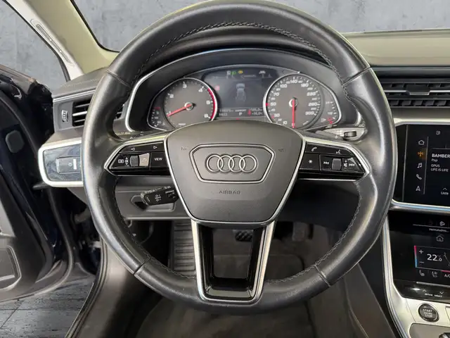Audi A6 view 10