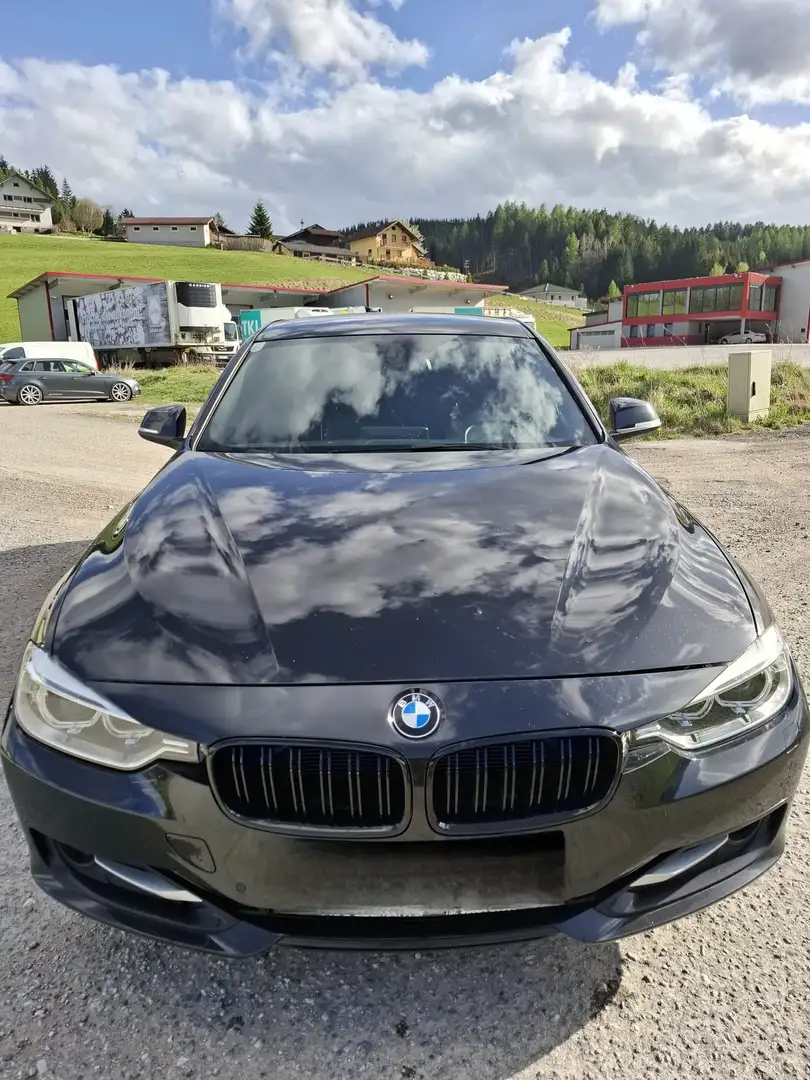 BMW 320 320d xDrive Touring - 2