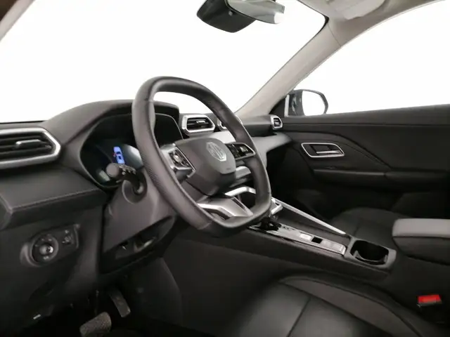 MG ZS view 11