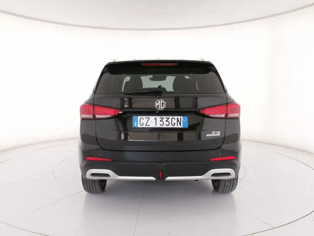 MG ZS view 4
