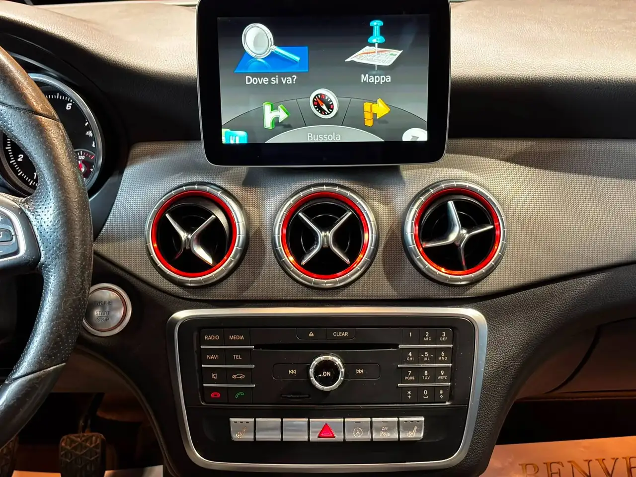 Mercedes-Benz CLA 180 — photo 15 sur 16