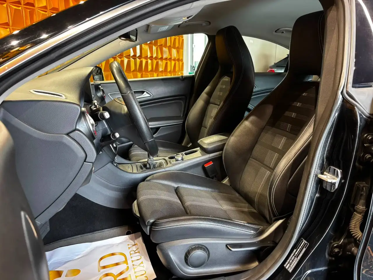 Mercedes-Benz CLA 180 — photo 9 sur 16