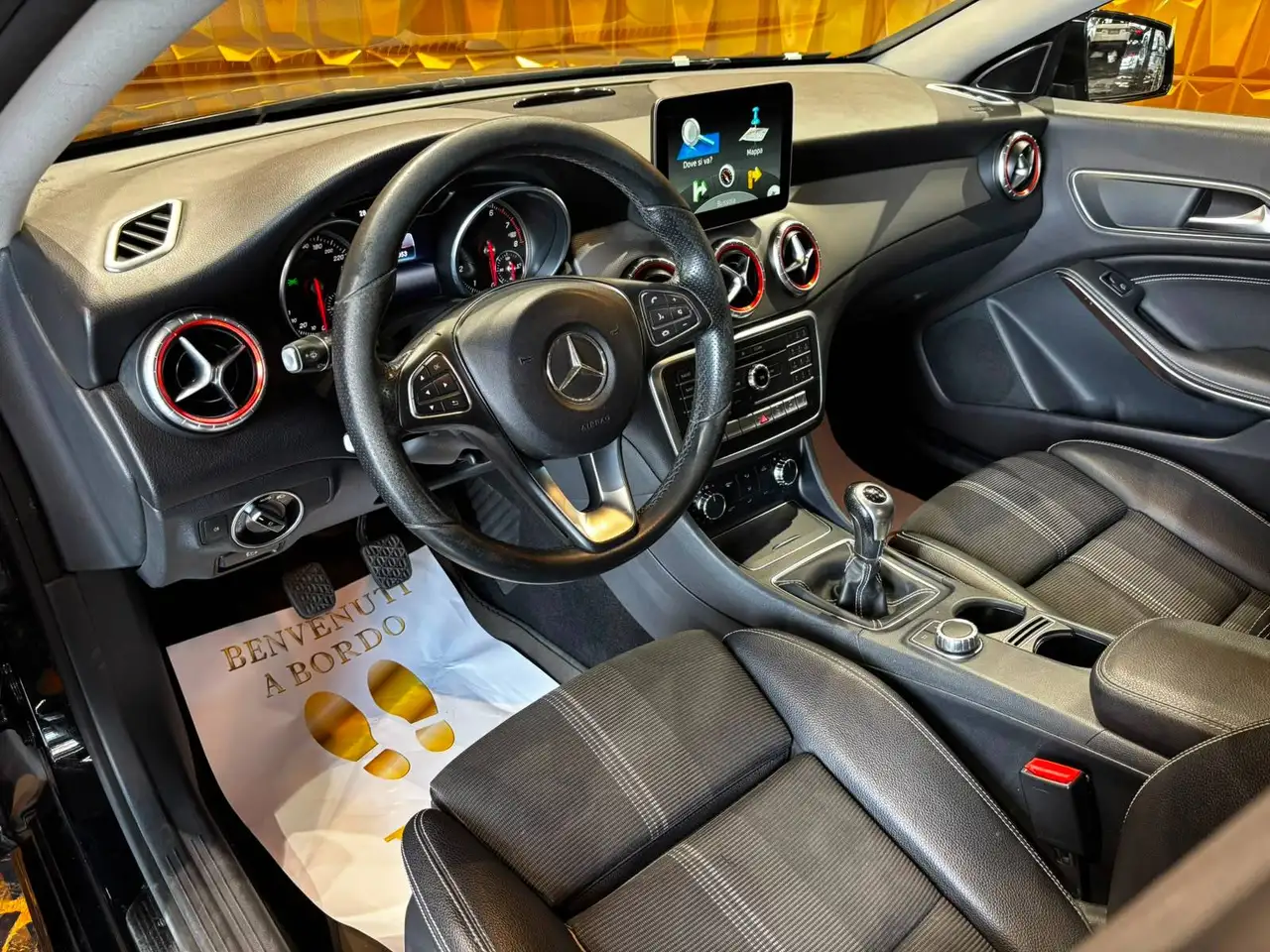 Mercedes-Benz CLA 180 — photo 8 sur 16