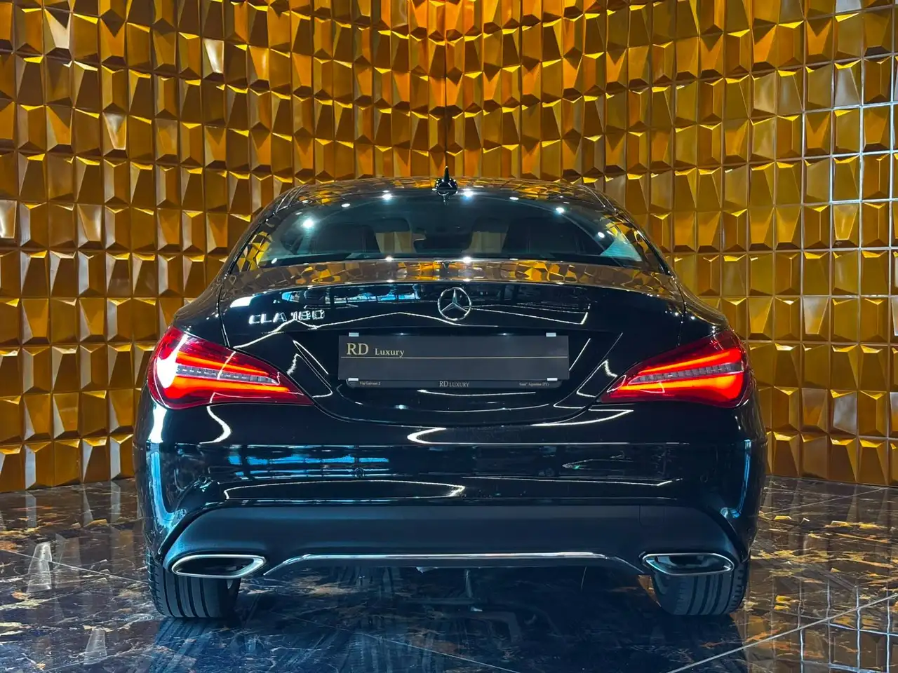 Mercedes-Benz CLA 180 — photo 4 sur 16