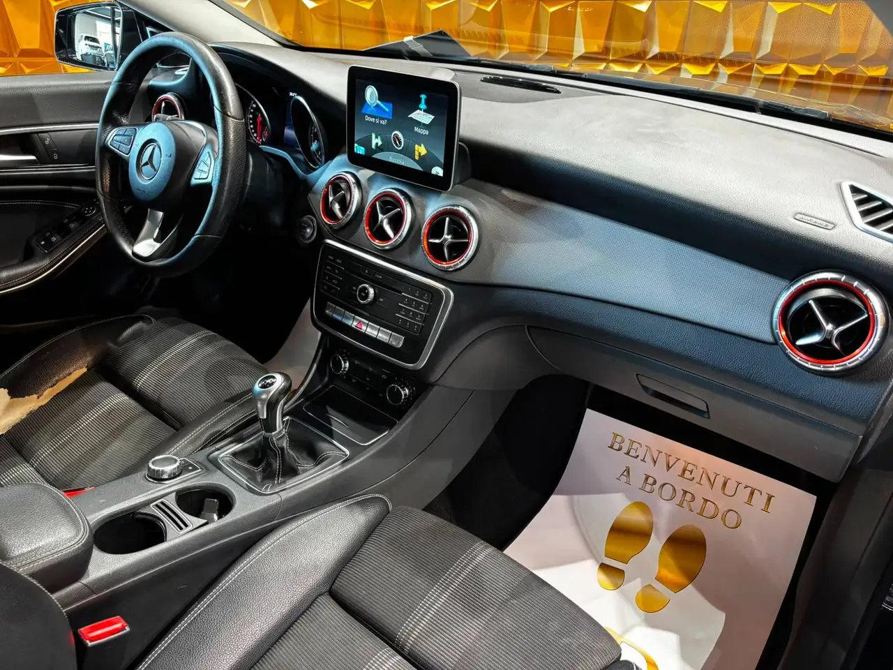 Mercedes-Benz CLA 180 — photo 12 sur 16