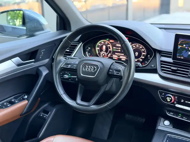 Audi Q5 view 28