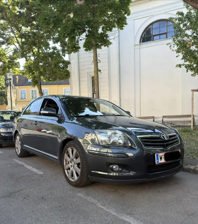 Toyota Avensis 2007 из Европы — купить под ключ