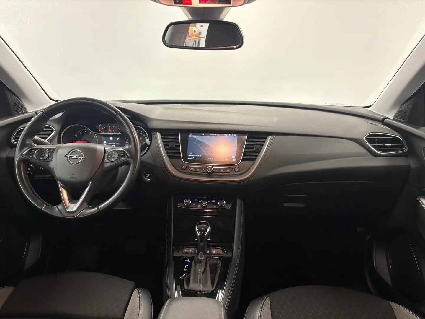 Opel Grandland X 1.2 Turbo Innovation*Cruise-Control*PDC*Camera*Nav Gris - 2