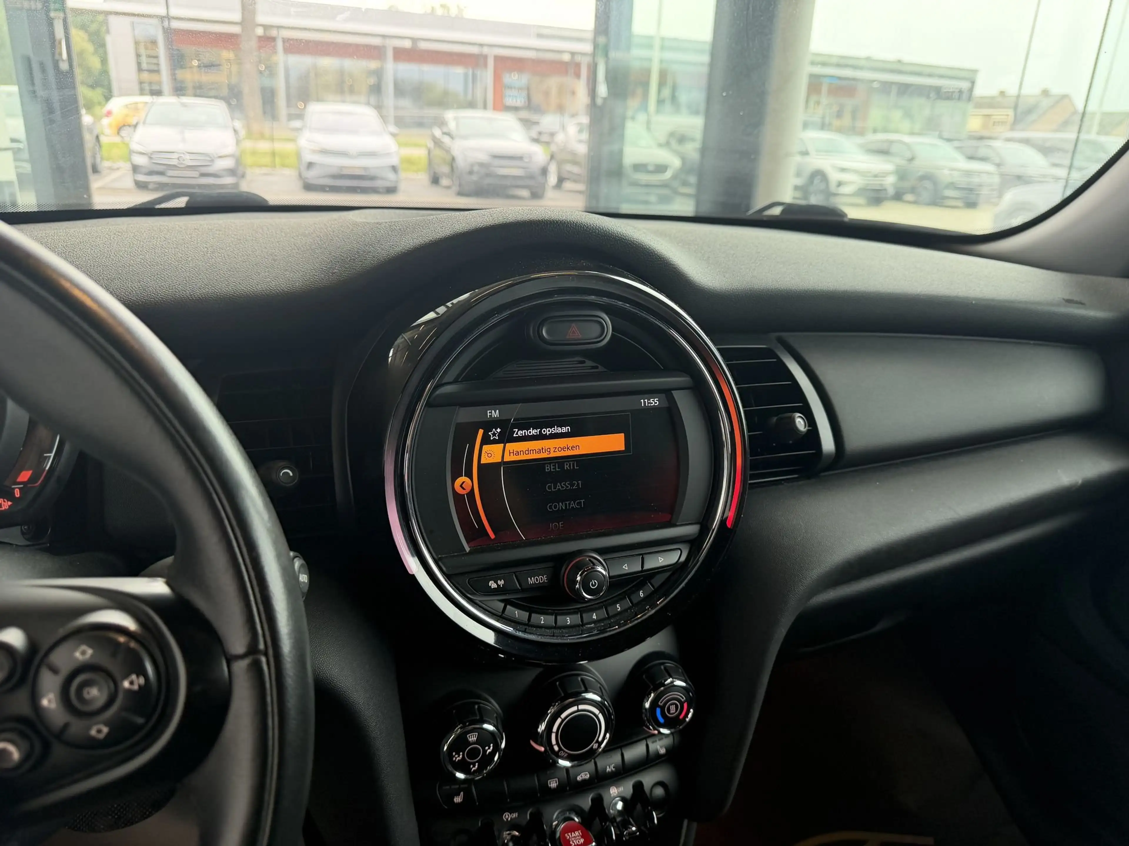 MINI One BENZINE AUTOMAAT SLECHTS 44000KM!!!! — photo 12