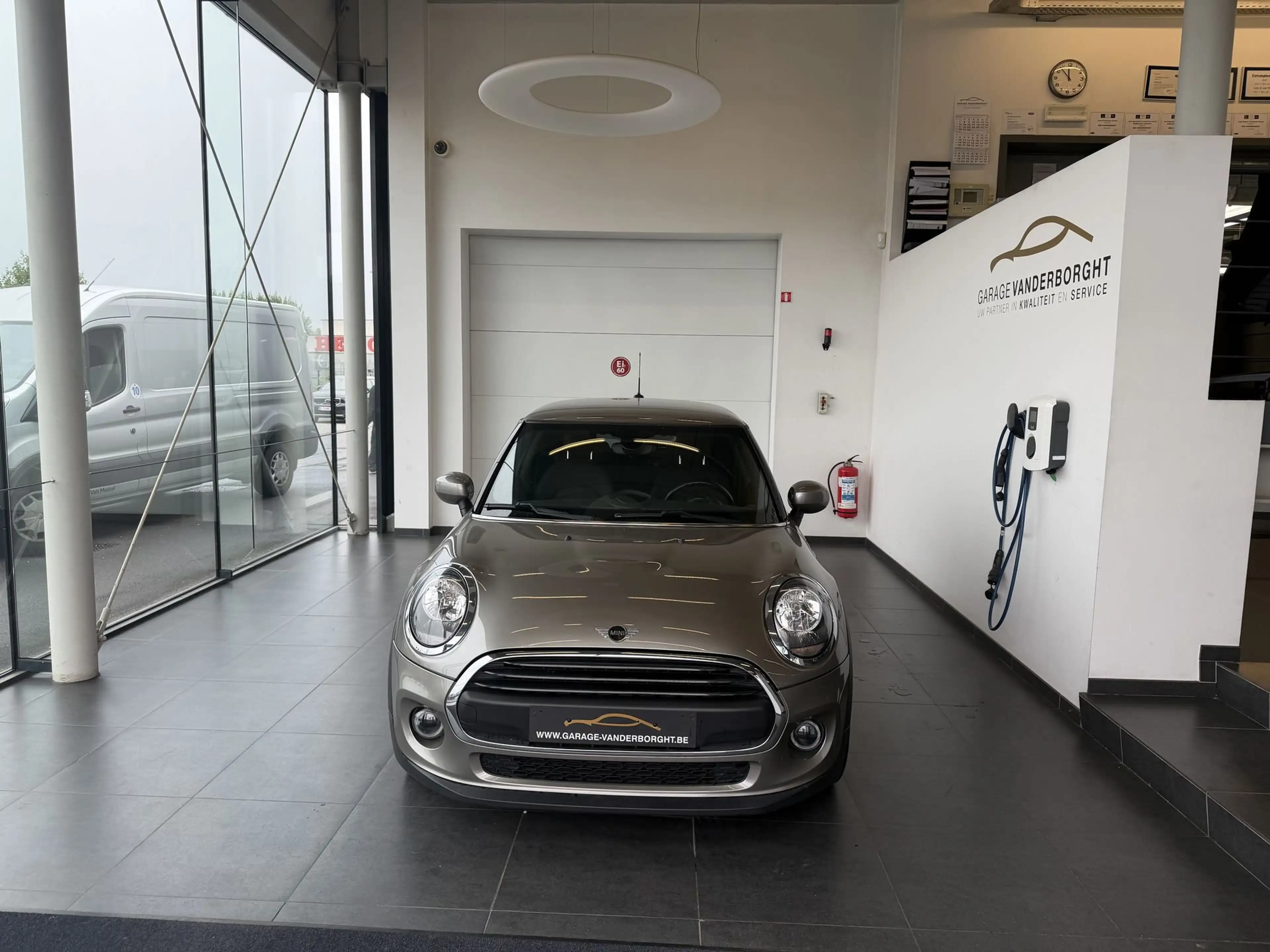 MINI One BENZINE AUTOMAAT SLECHTS 44000KM!!!! — photo 2