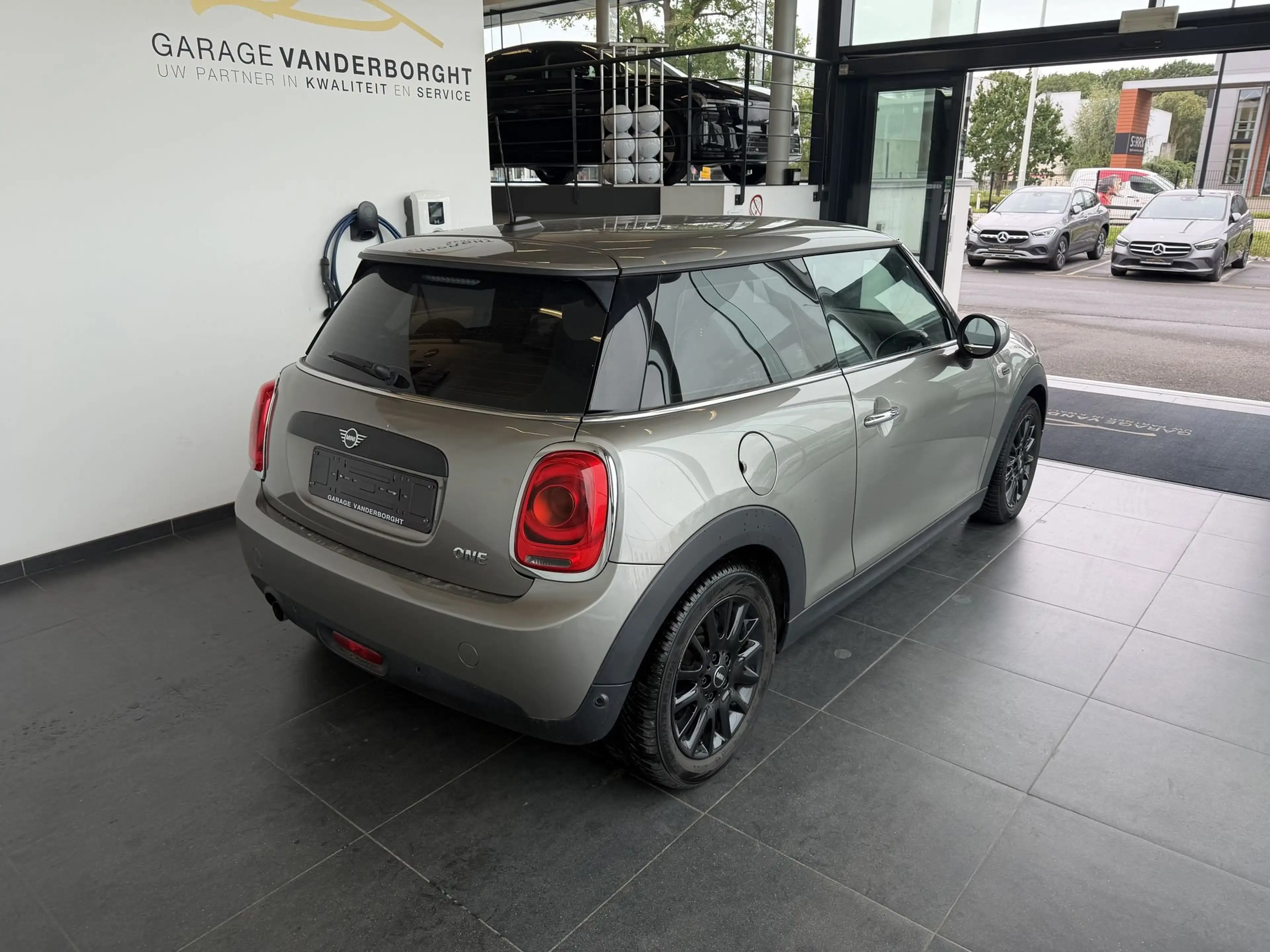 MINI One BENZINE AUTOMAAT SLECHTS 44000KM!!!! — photo 4