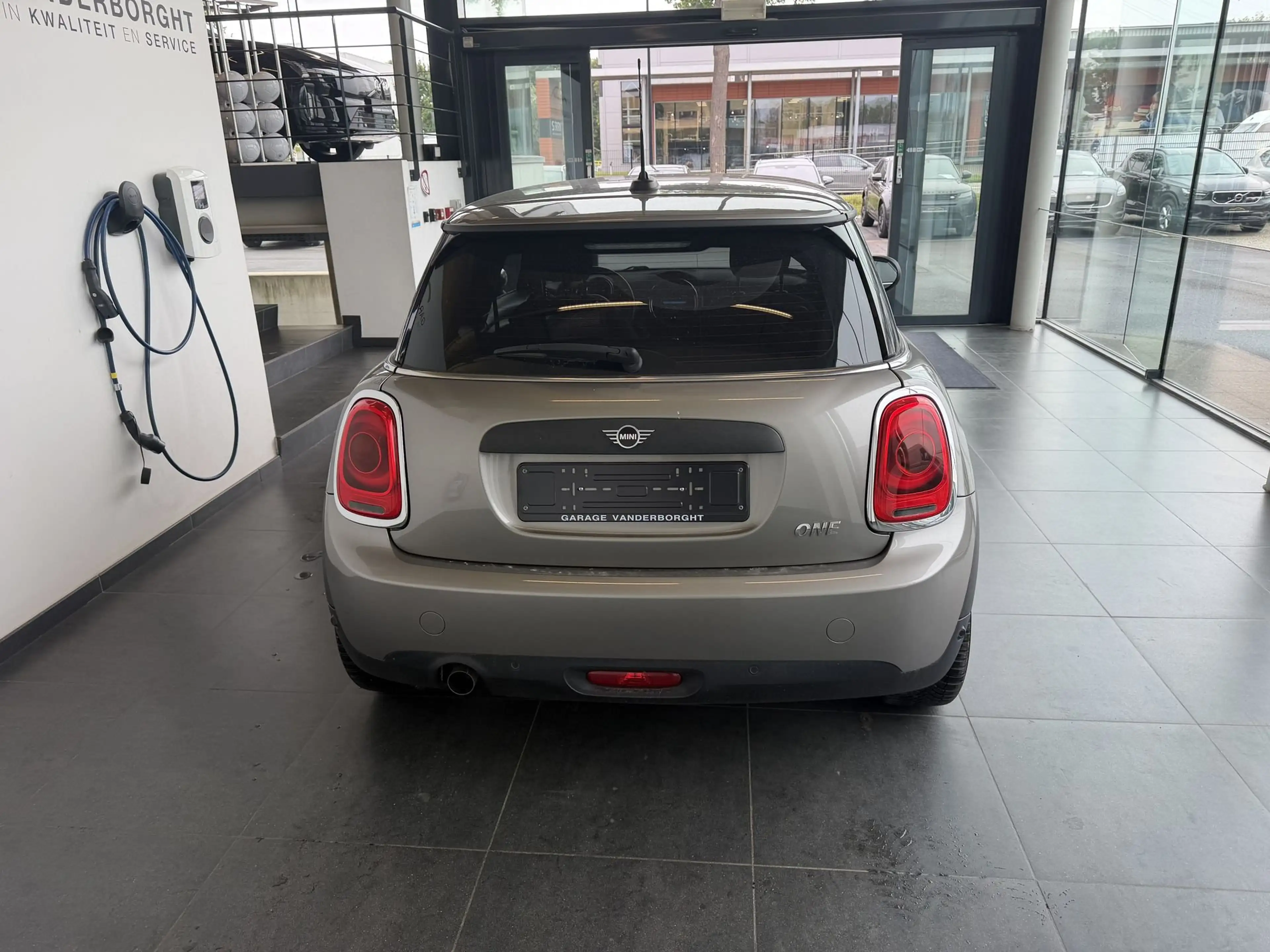 MINI One BENZINE AUTOMAAT SLECHTS 44000KM!!!! — photo 5