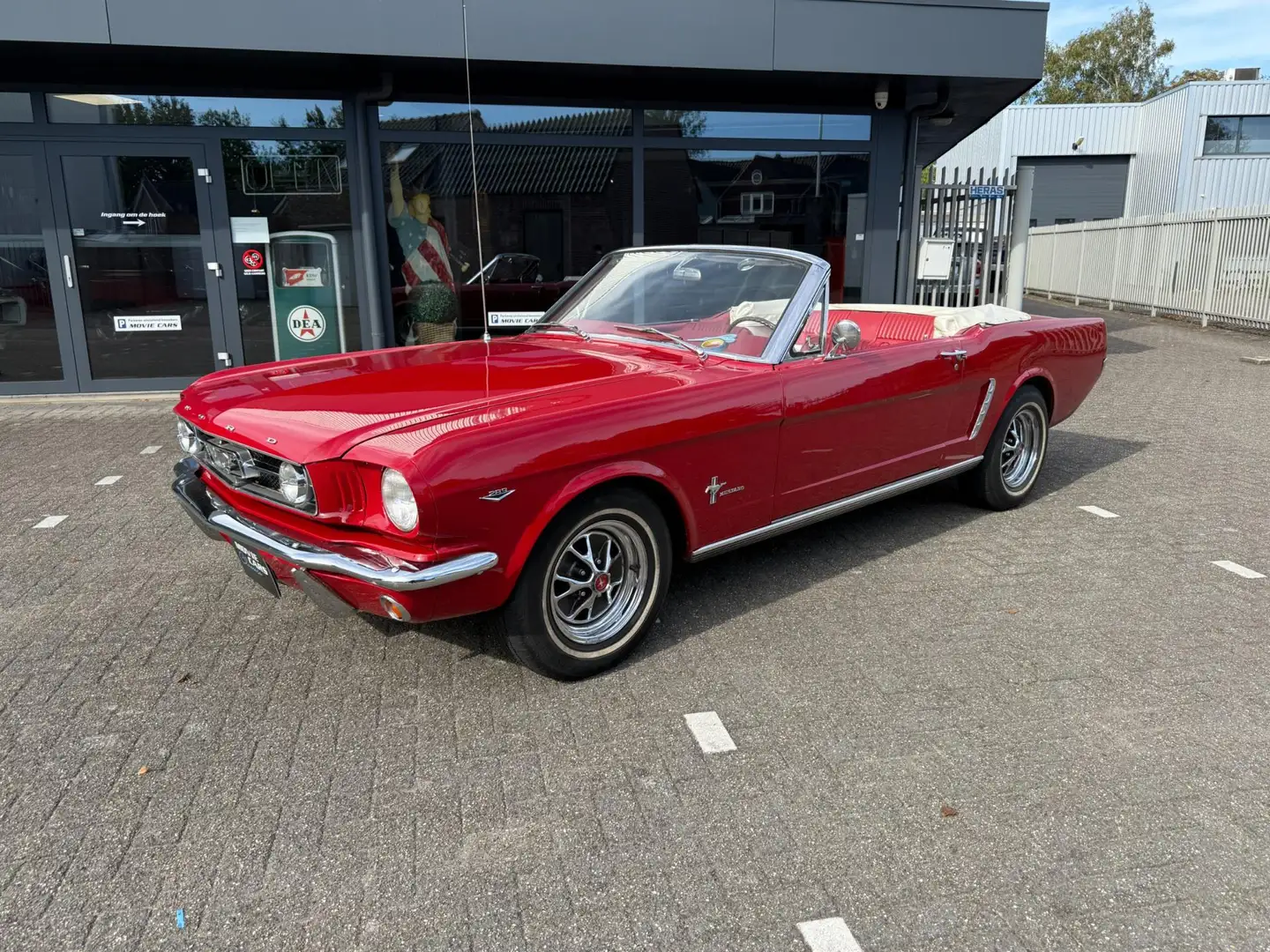 Ford Mustang USA Convertible Rood - 2