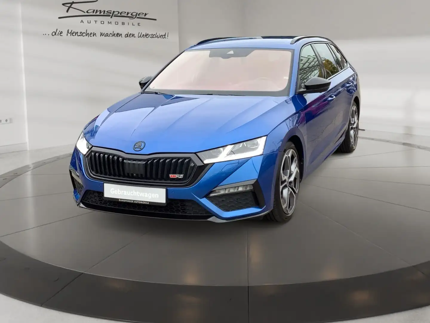 Skoda Octavia Combi 2.0 TDI DSG RS 4x4 AHK ACC Matrix Blau - 2