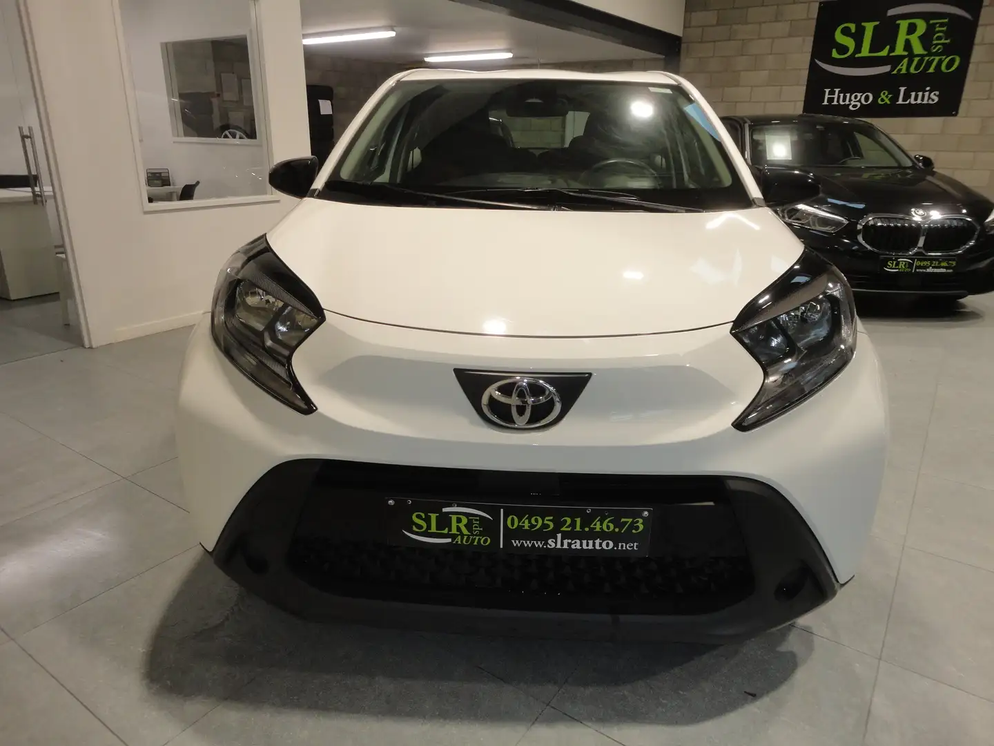 Toyota Aygo X Aygo 1.0i VVT-i X-play II GPF Blanc - 2