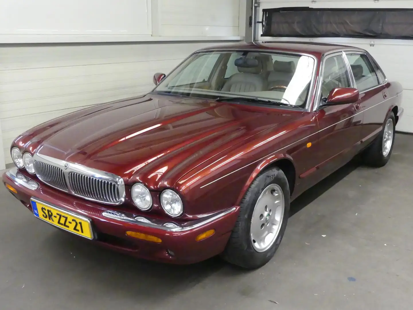Jaguar Sovereign 4.0 V8 - Automaat - Leer - Keurige staat! Rot - 1