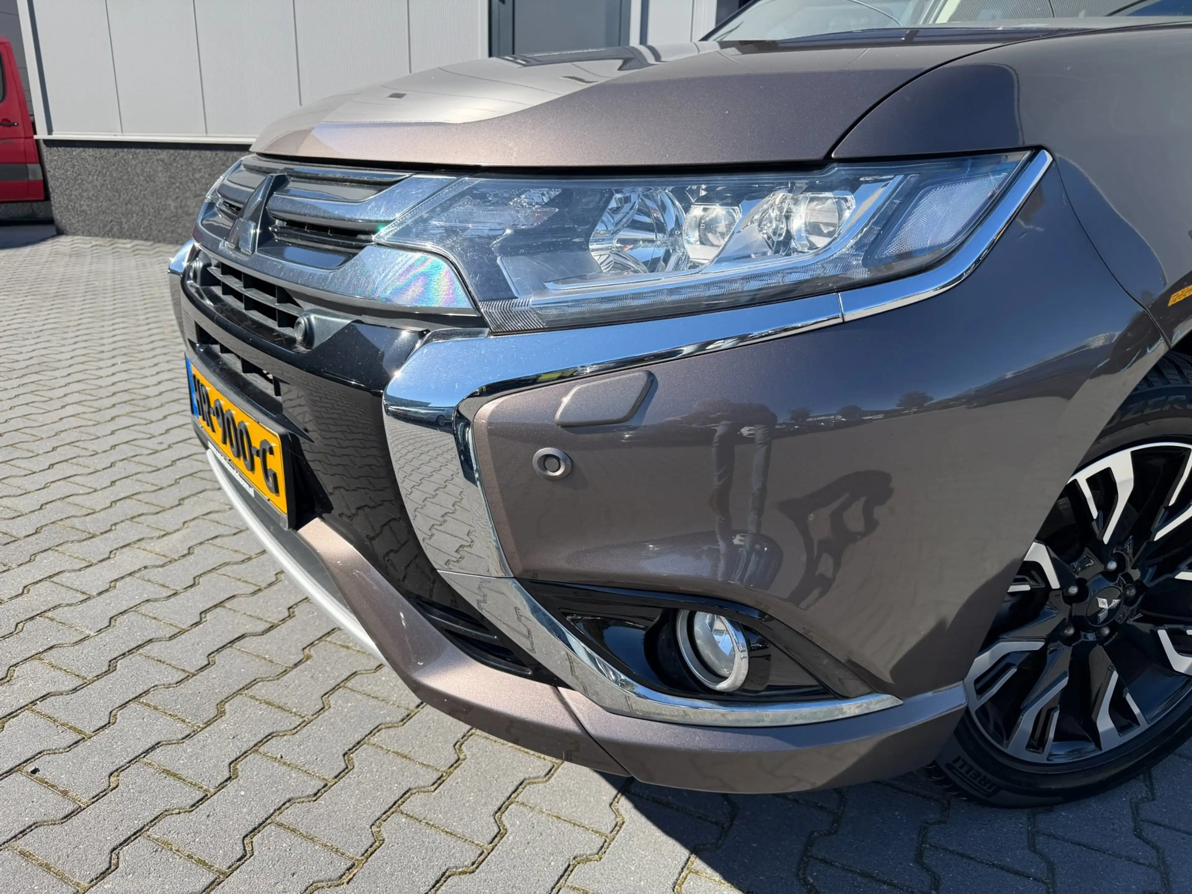 Mitsubishi Outlander 2.0 PHEV instyle+ 1 ste eigenaar en dealer onderho — photo 4