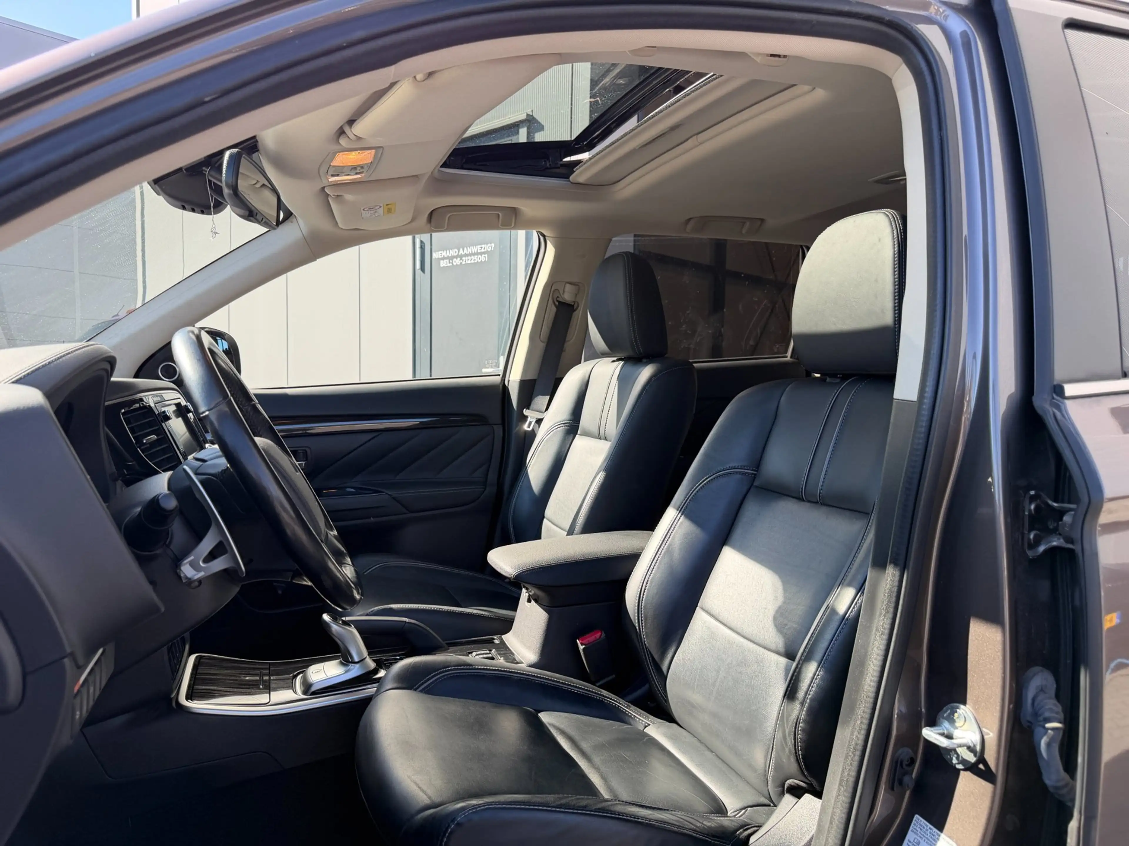 Mitsubishi Outlander 2.0 PHEV instyle+ 1 ste eigenaar en dealer onderho — photo 14
