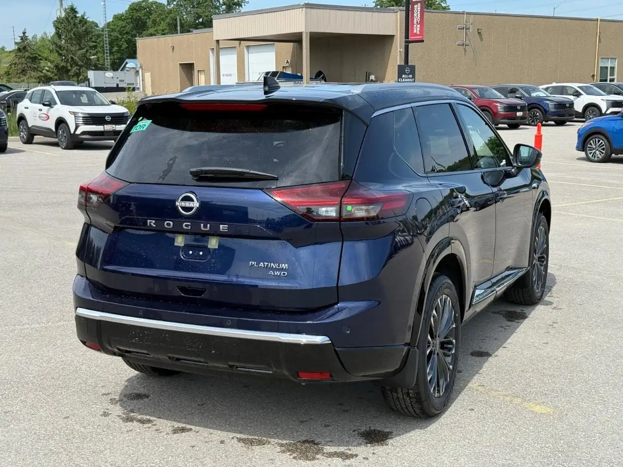 Nissan Rogue снимка Nissan Rogue
