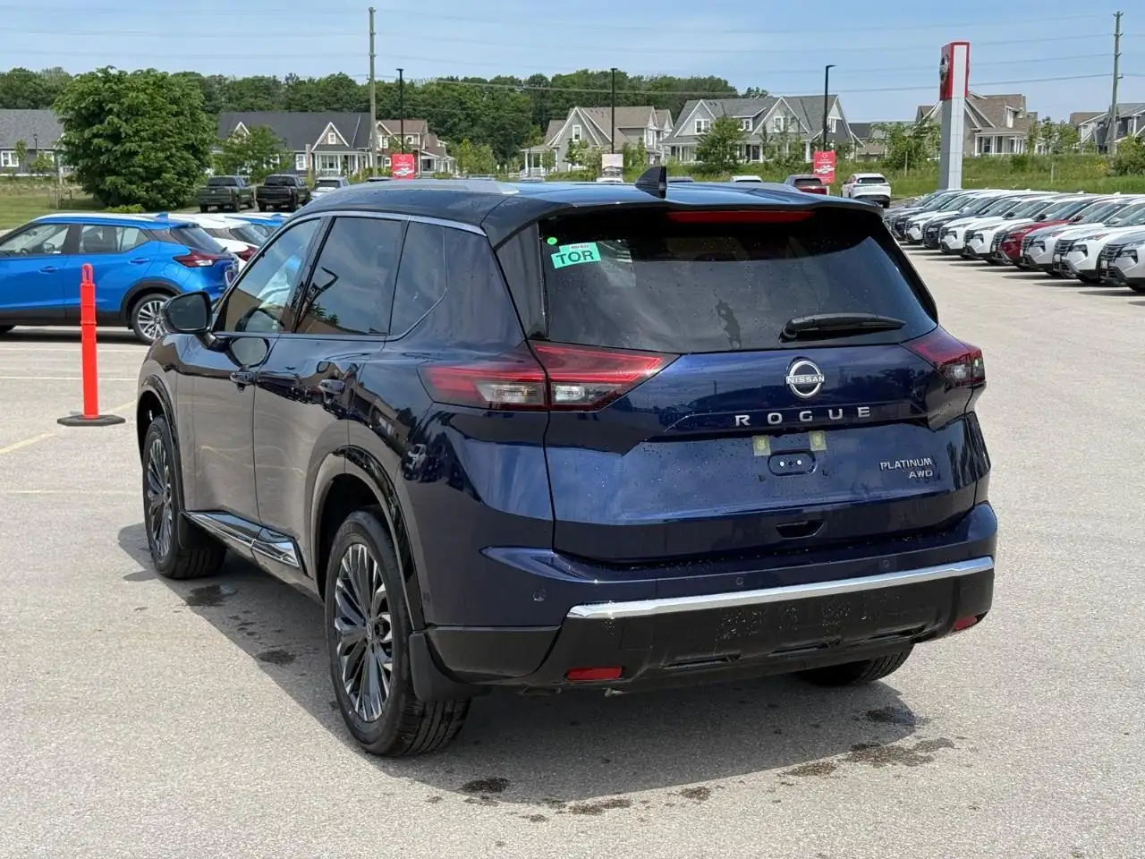 Nissan Rogue снимка Nissan Rogue