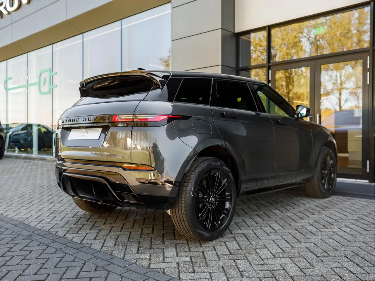 Land Rover Range Rover Evoque 2026 — фото 29