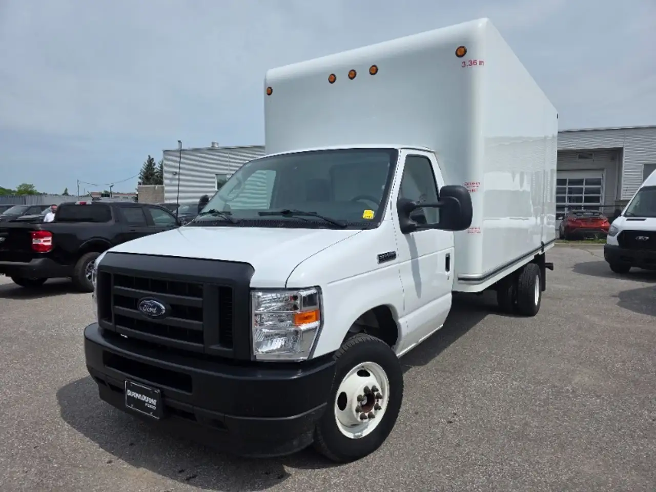 2025 Ford E-450