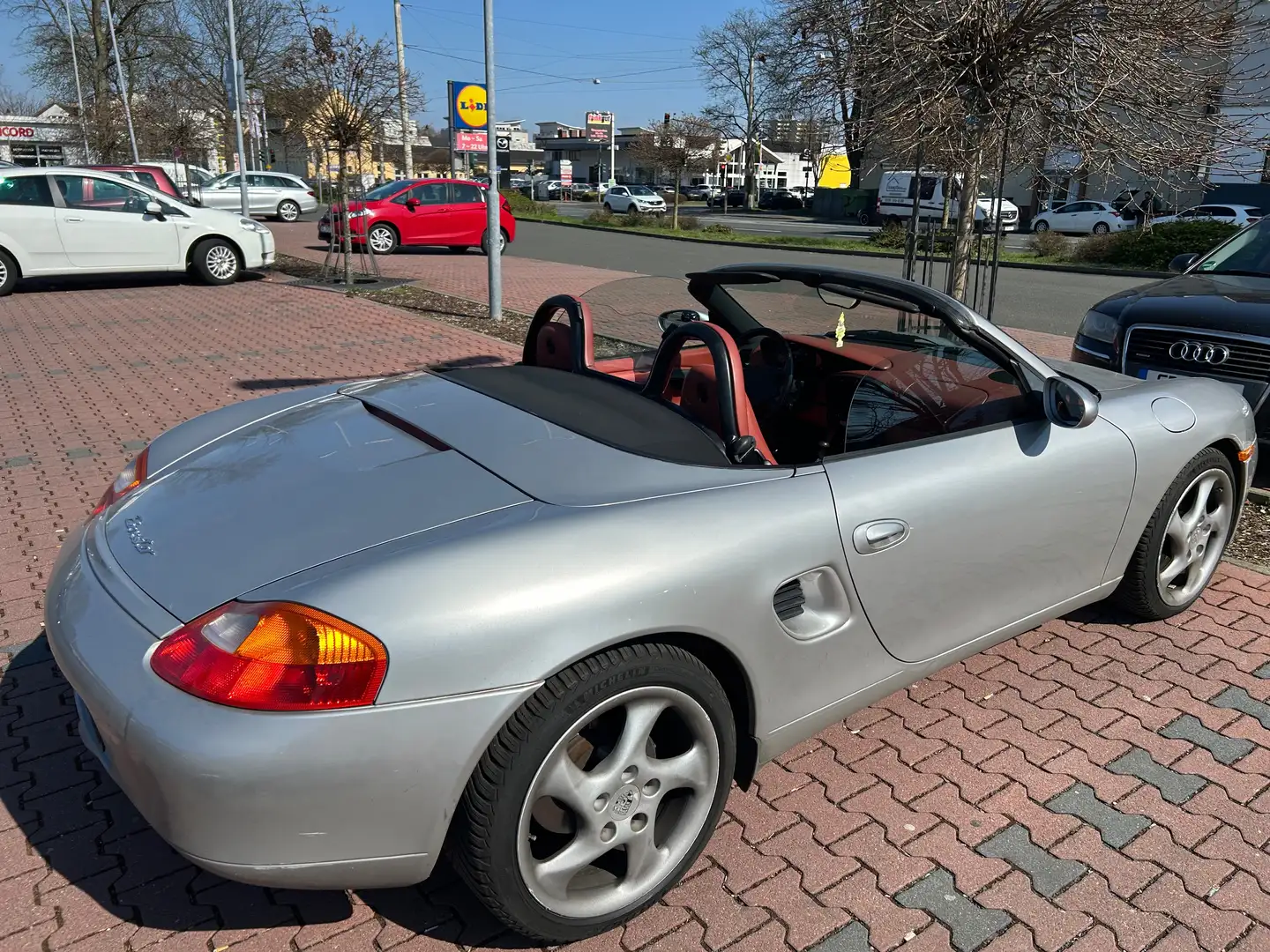 Porsche Boxster 2.5 Cabrio 986 TÜV 12/26 Срібний - 2