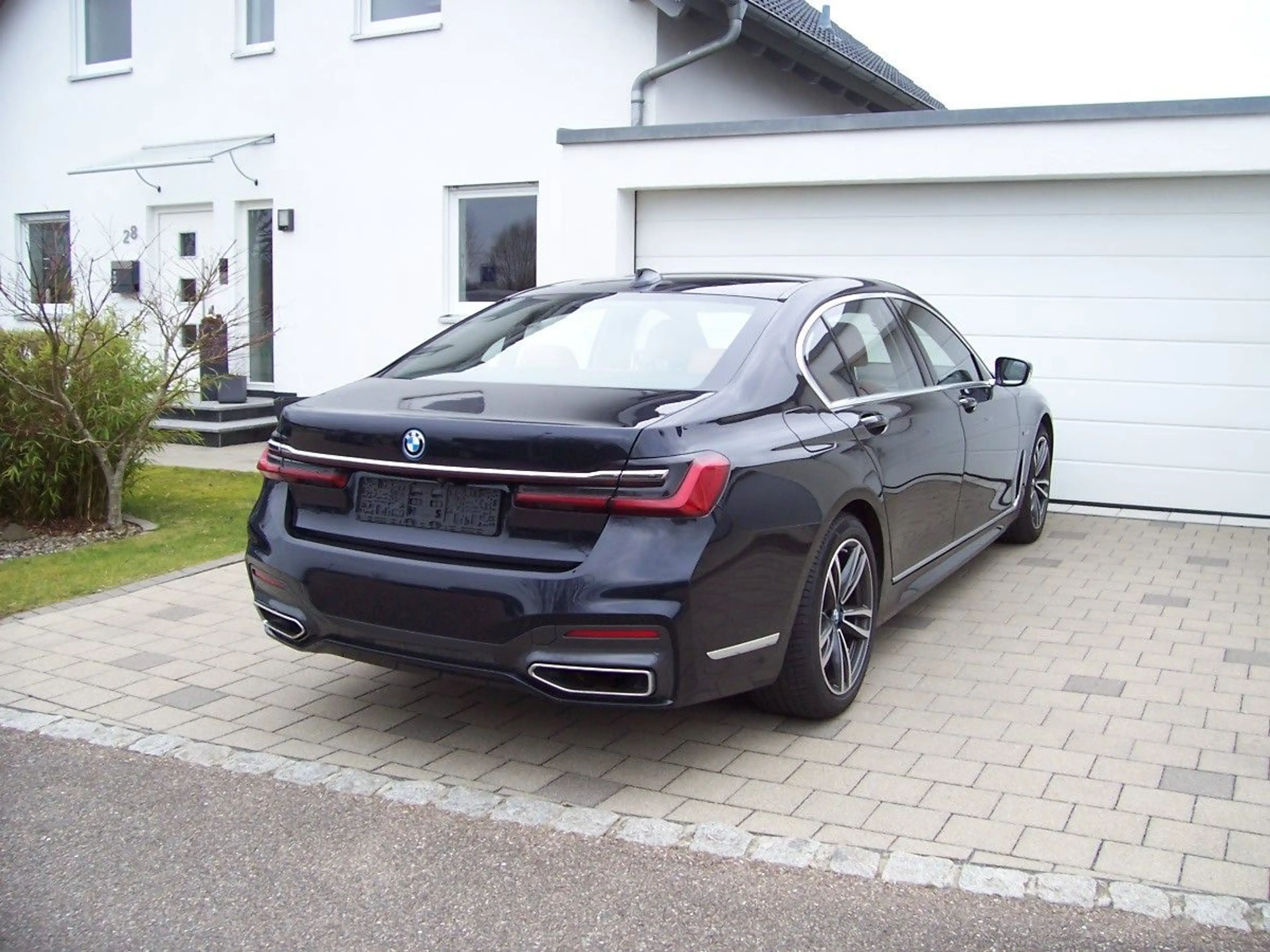 BMW 745 Le xDrive M Sportpaket Soft/ACC/360°/Laser — photo 5