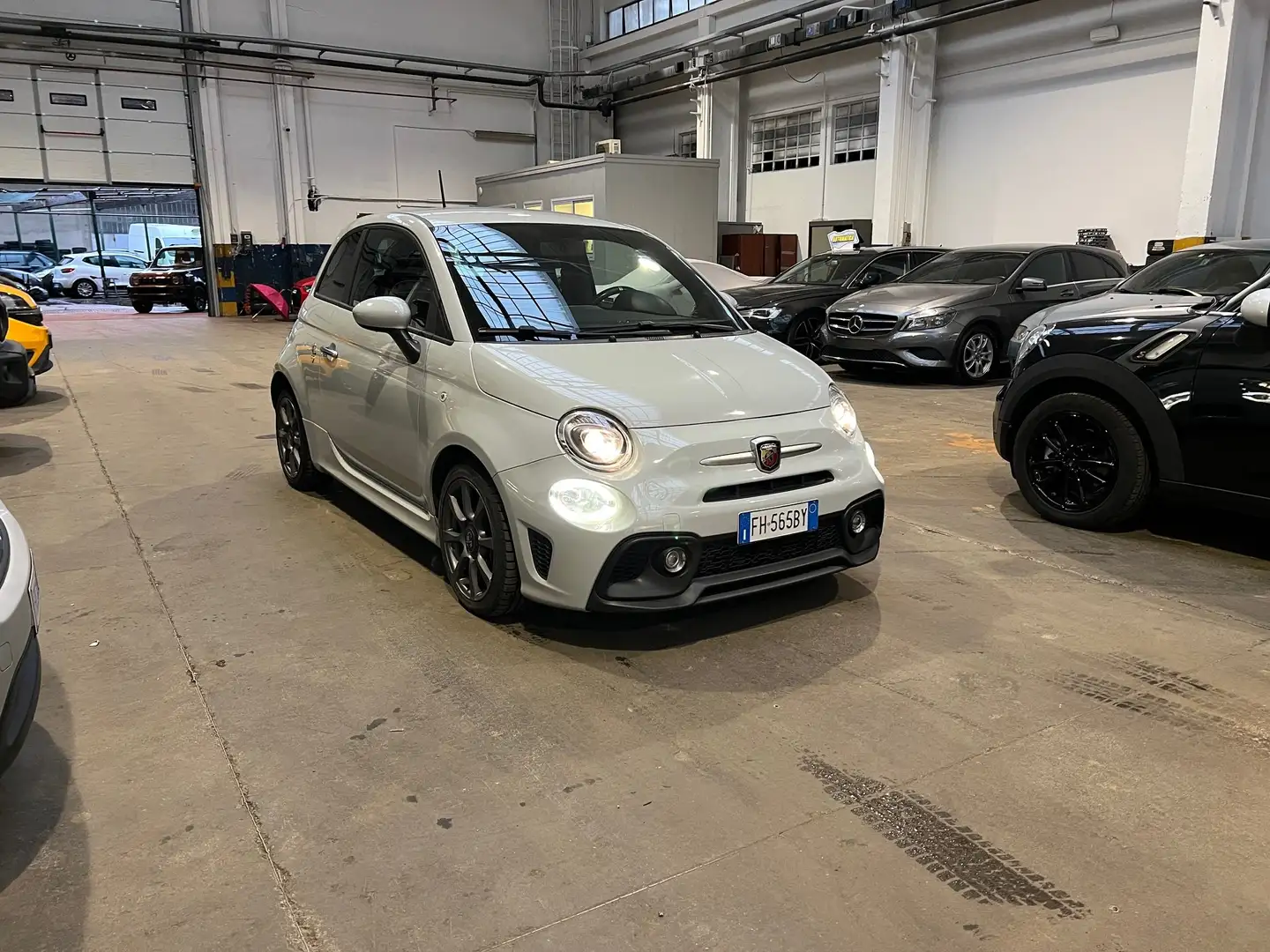 Abarth 595 595 2016 1.4 t-jet 145cv prezzo reale Grau - 1