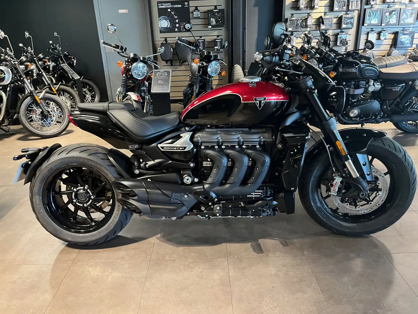 Triumph Rocket 3 R Nero - 2