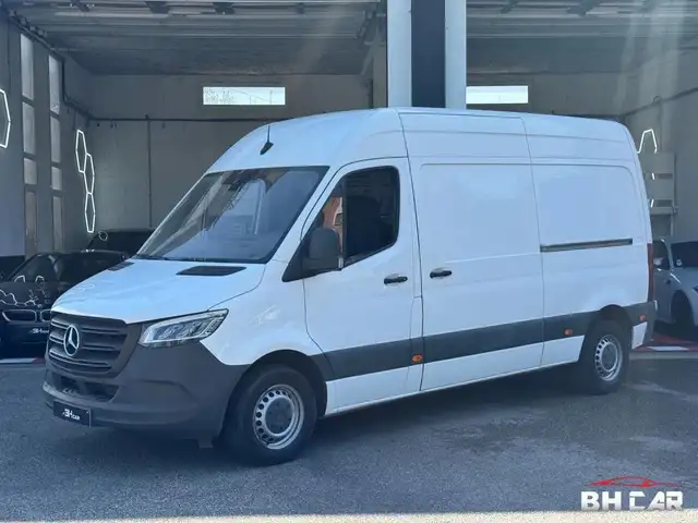 Mercedes-Benz Sprinter Vu FOURGON 2.2 211 CDI 115cv