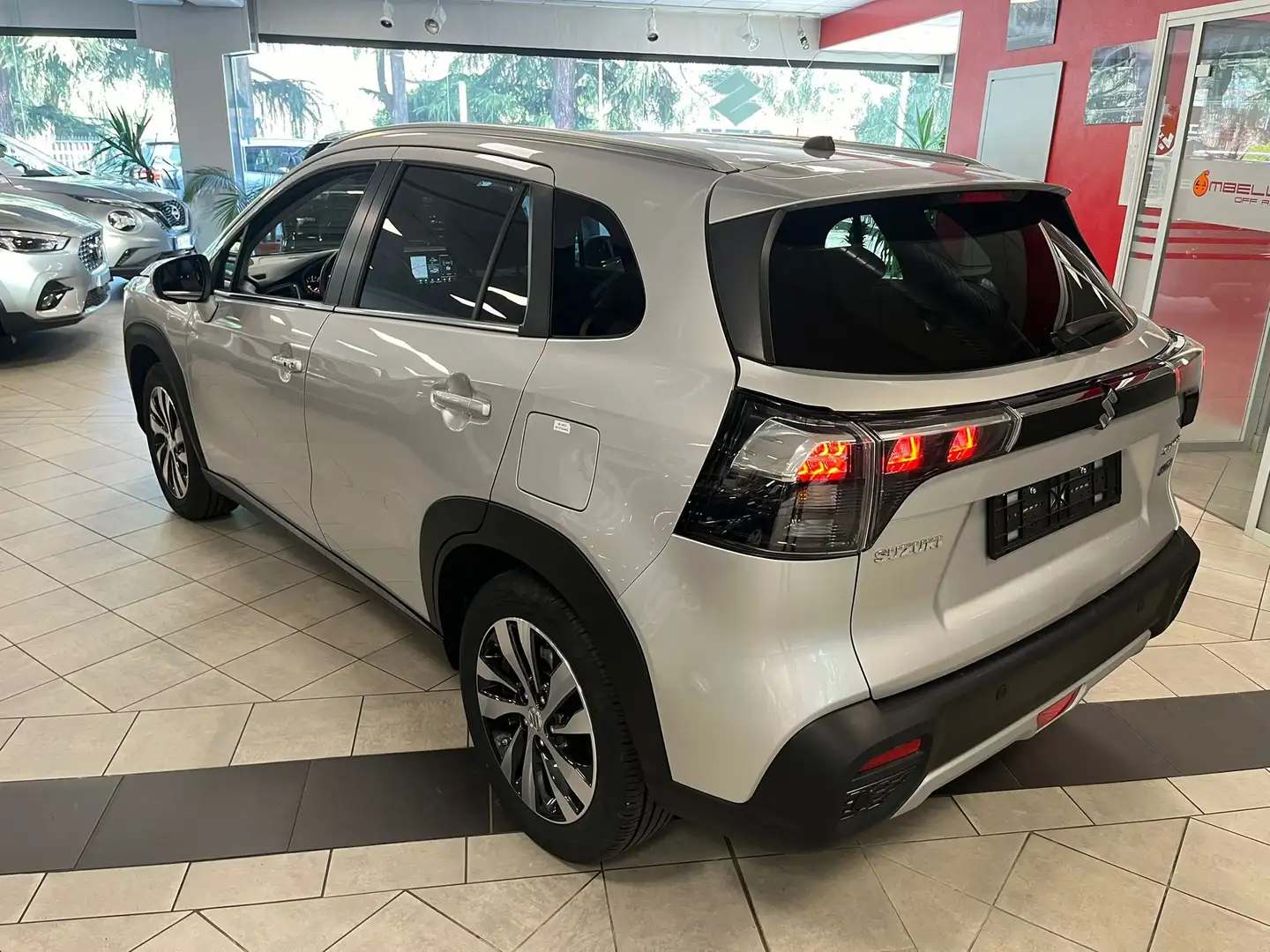 Suzuki S-Cross 1.5h 140v Starview 4wd at --risparmio 9000€! Zilver - 2
