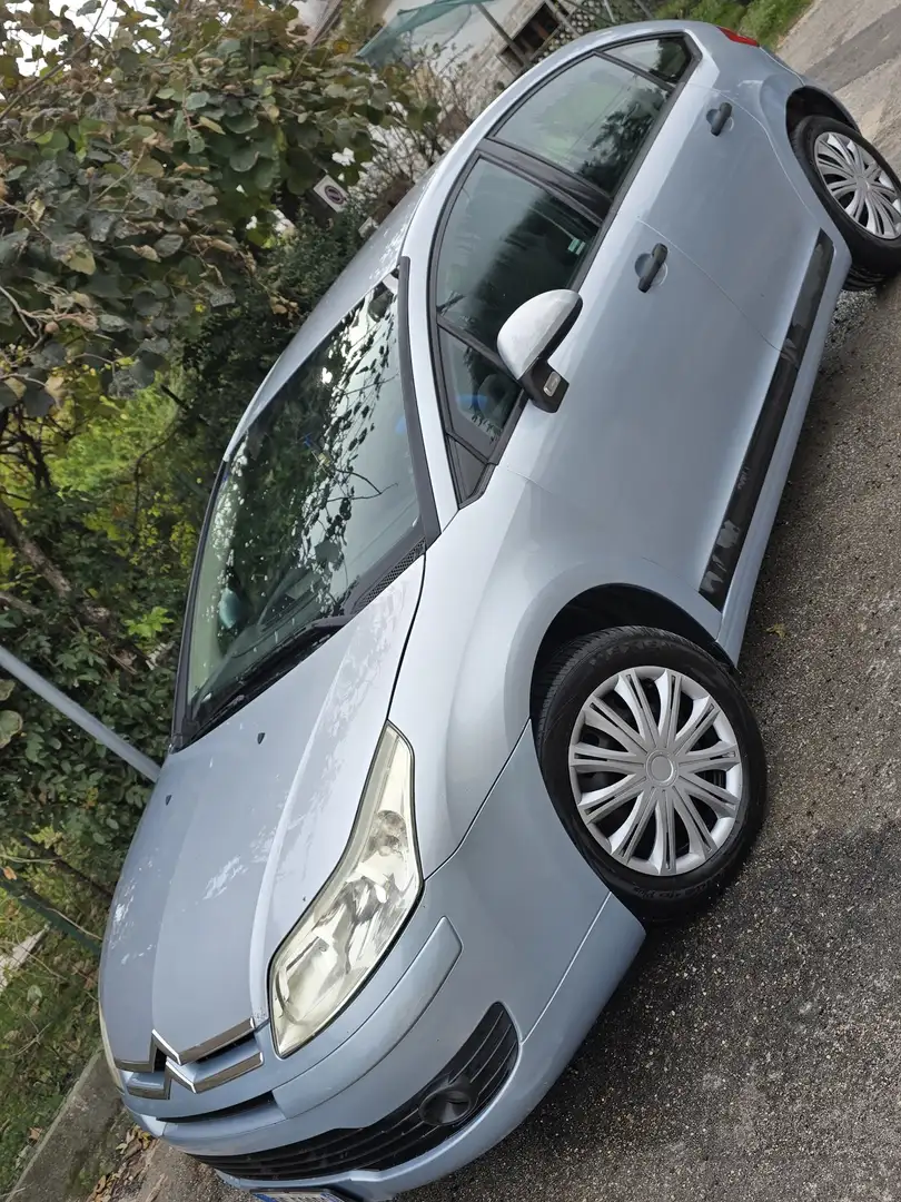 Citroen C4 2.0 16V Style - 1