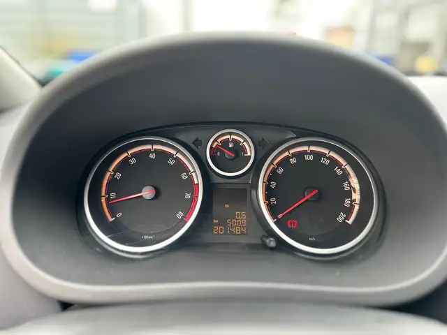 Opel Corsa view 11