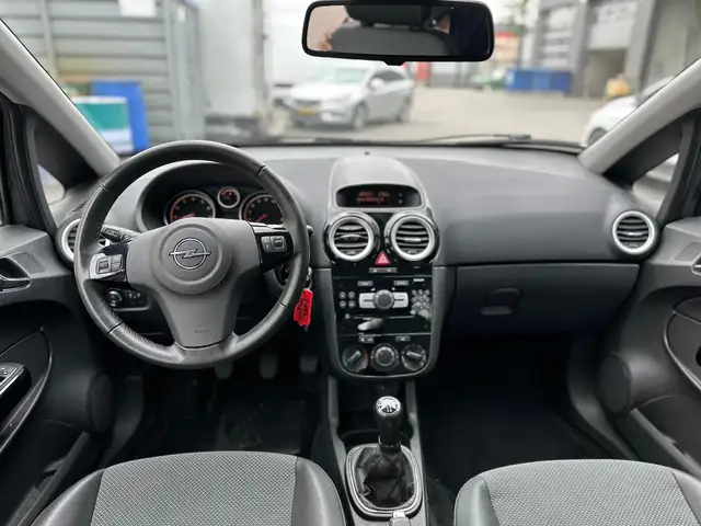 Opel Corsa view 2
