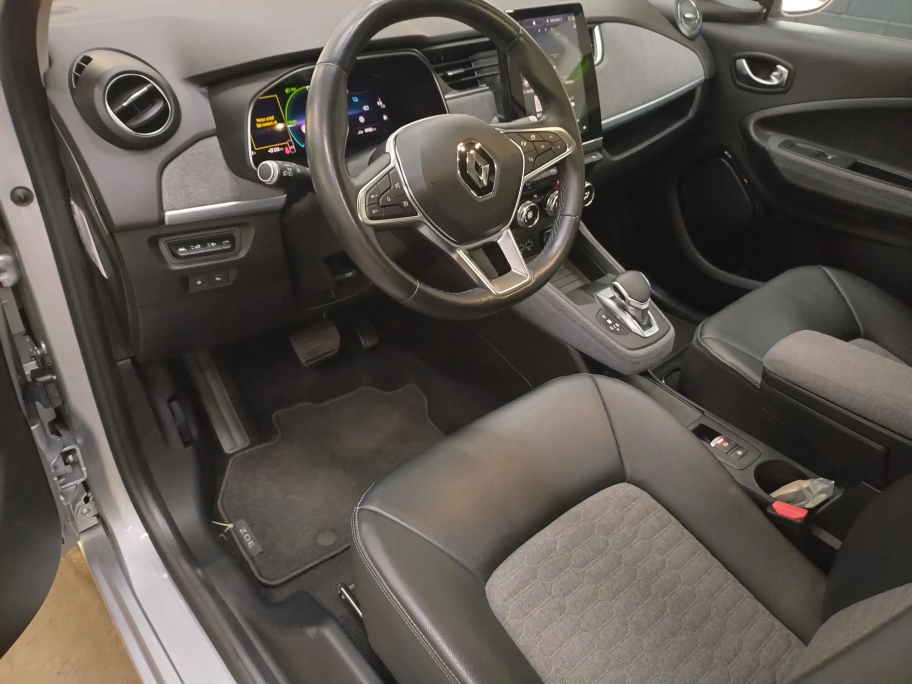Renault ZOE R135 Intens 52 kWh SOH 94,88 % Koopaccu — photo 8