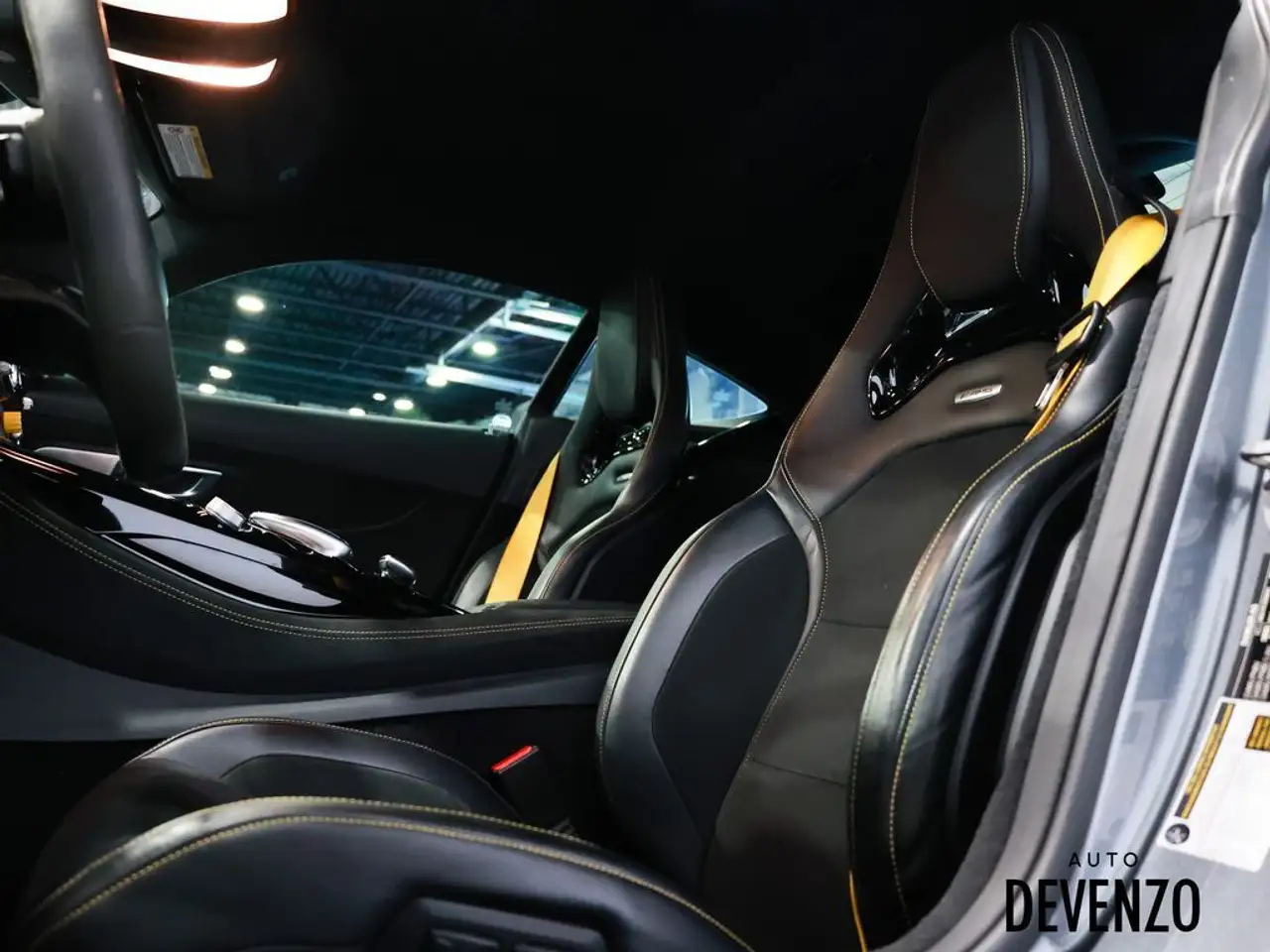 Mercedes-Benz AMG GT снимка Mercedes-Benz AMG GT