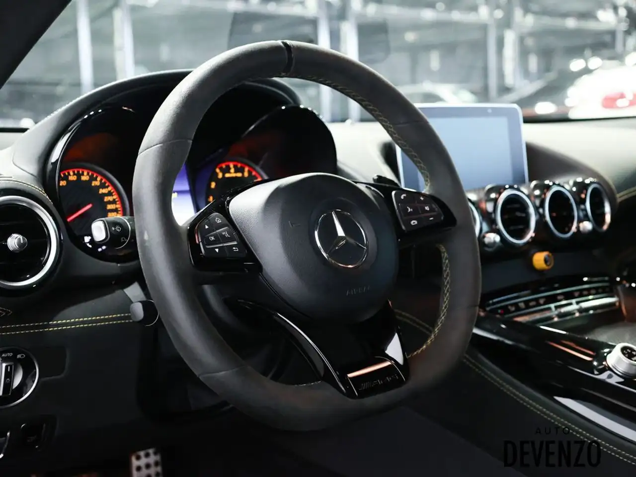 Mercedes-Benz AMG GT снимка Mercedes-Benz AMG GT