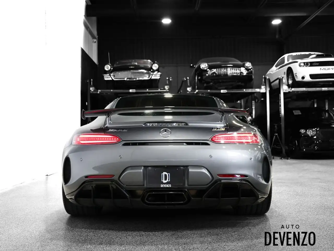 Mercedes-Benz AMG GT снимка Mercedes-Benz AMG GT