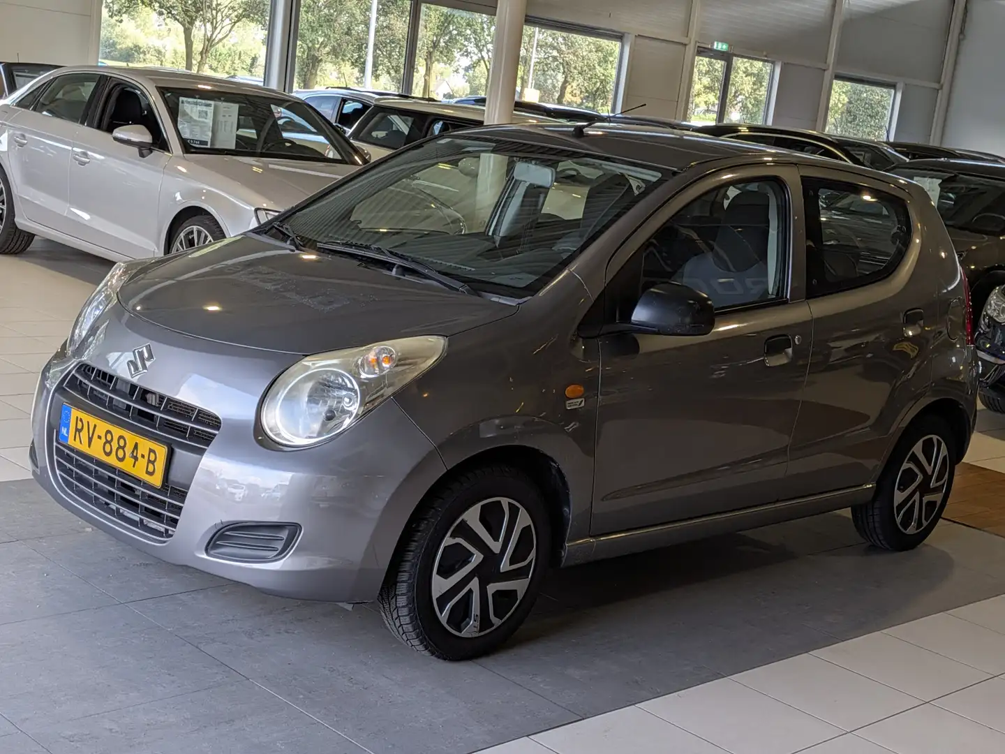 Suzuki Alto 1.0 Comfort EASSS (BTW Auto) Airco, Stuurbekrachti Grau - 2