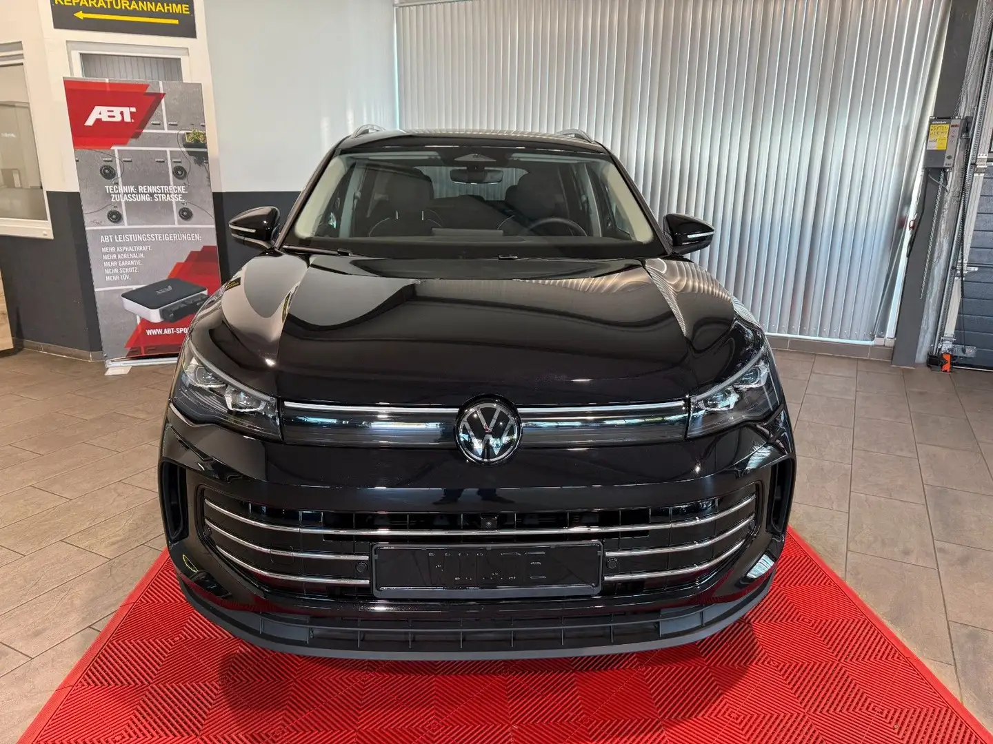 Volkswagen Tiguan 1.5 eTSI 110 kW Elegance AHK IQ ACC LED Nero - 2