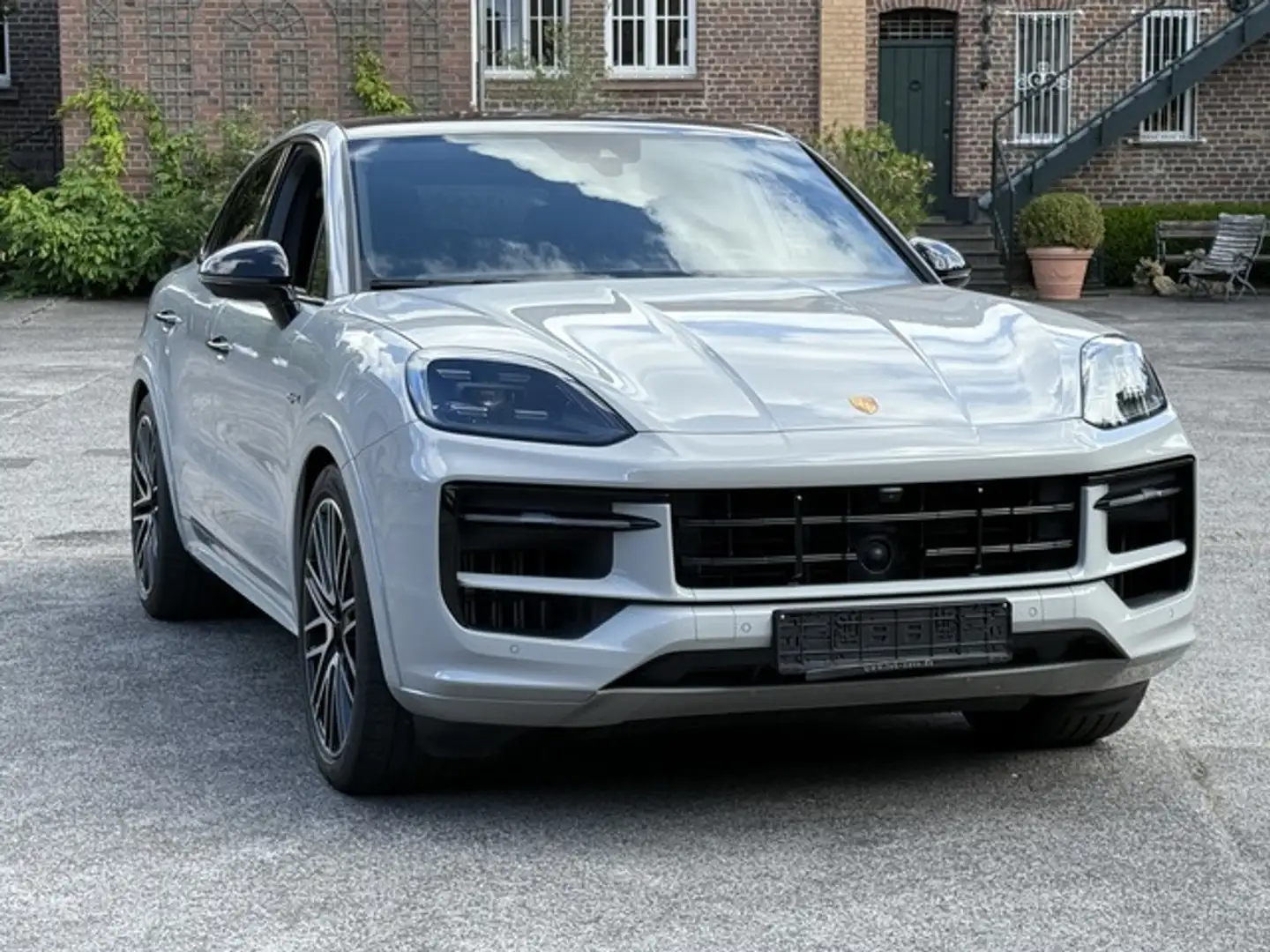 Porsche Cayenne E-Hybrid Coupe SPORTDESIGN-ABGAS*22 TURBO*BOSE*AHK Grau - 1