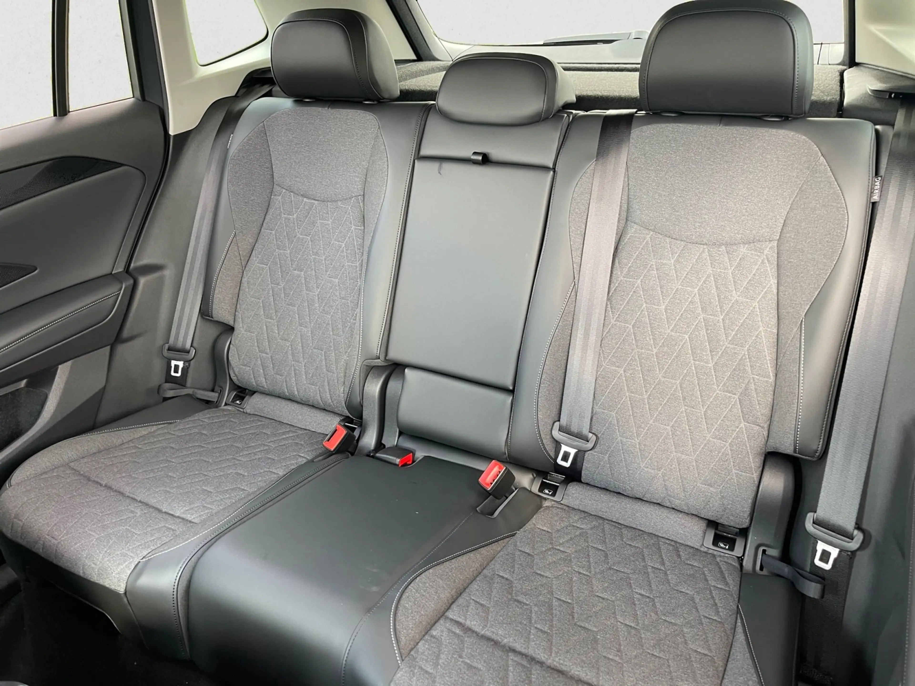 Volkswagen Tiguan Life eTSI DSG|AHK|LED-PLUS|18"|EASY-OPEN — photo 10