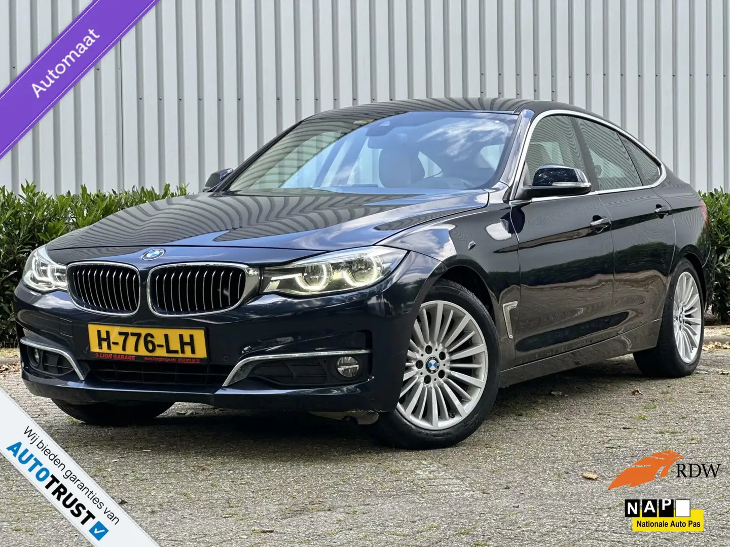 BMW 330 3-serie Gran Turismo 330i xDrive High Executive 25 Modrá - 1